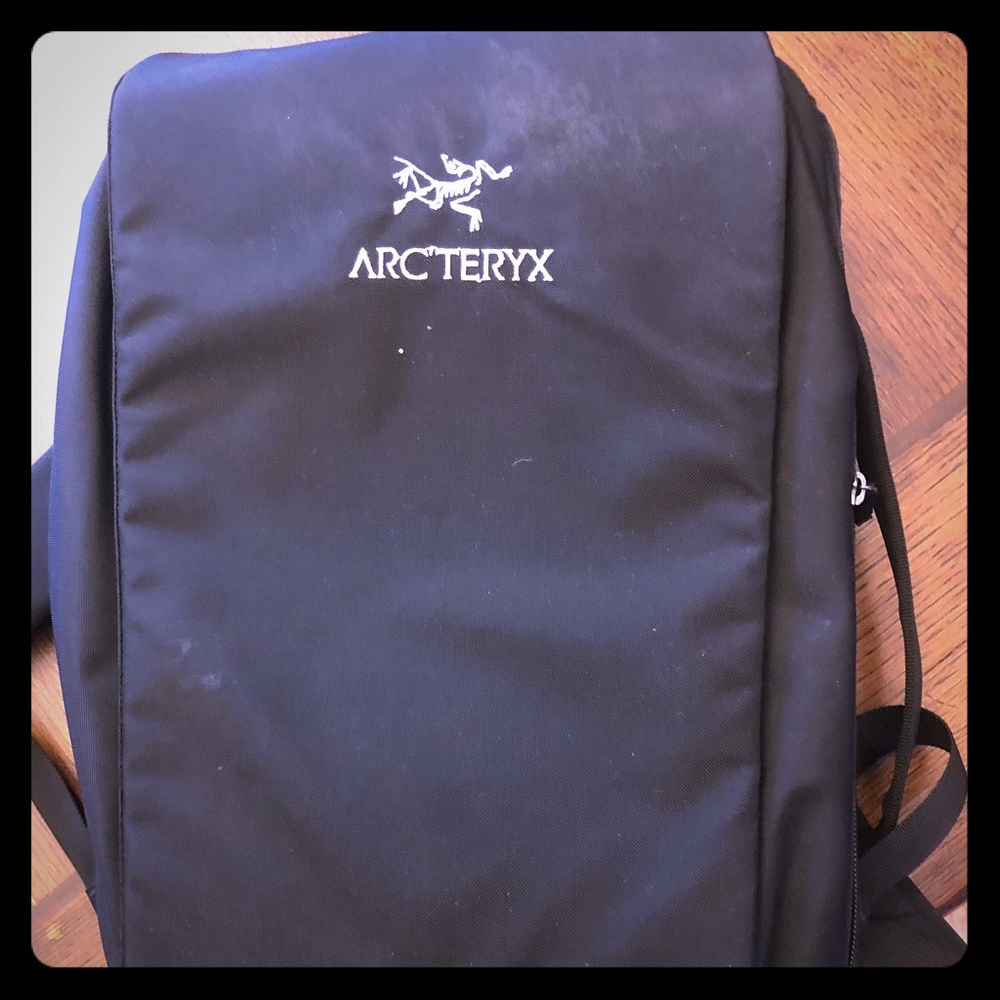 Arc’teryx BLADE 6 bag